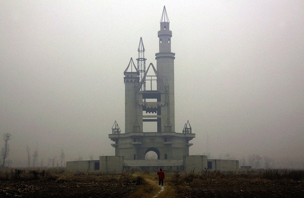 5. El Parque de Atracciones Wonderland abandonado en las afueras de Pekín, China